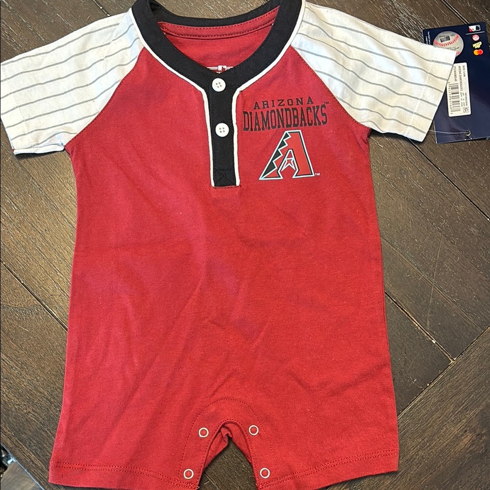 NWT Genuine Merchandise Arizona Diamondbacks Baby Romper